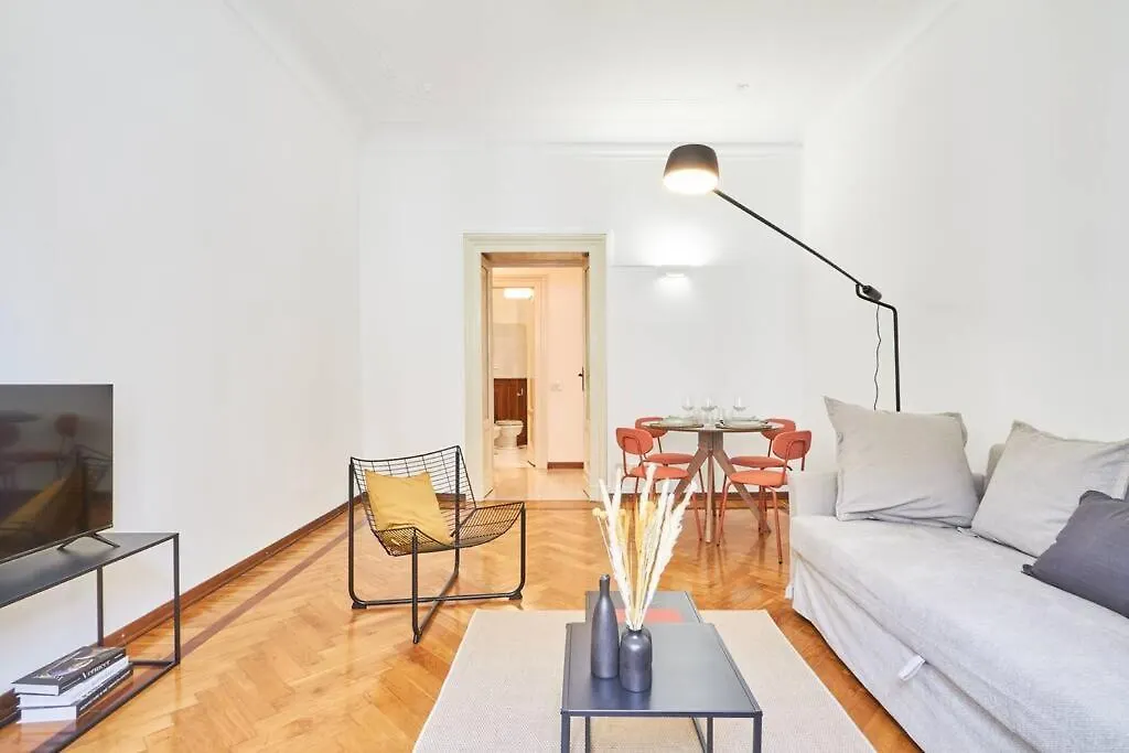 Easylife - Sophisticated Apartment In Cadorna Area Milan Italy