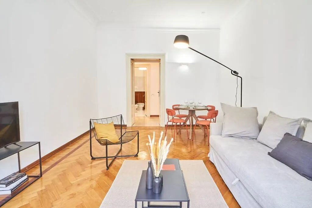 Easylife - Sophisticated Apartment In Cadorna Area Milan 0*,  Italy