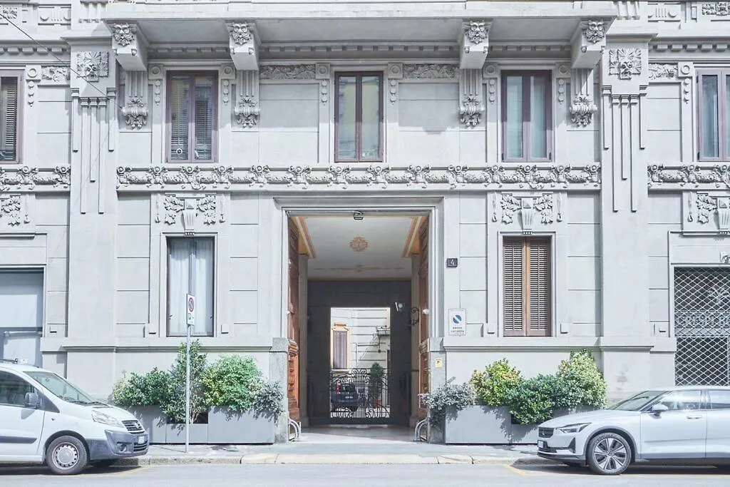 Easylife - Sophisticated Apartment In Cadorna Area Milan Italy